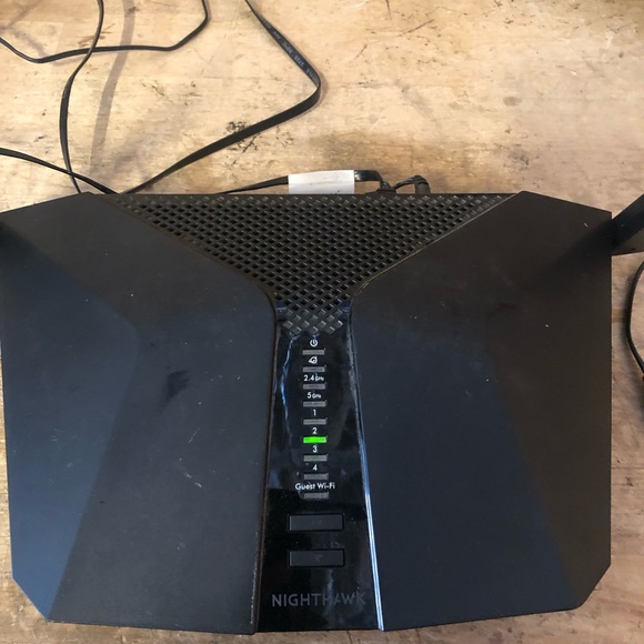 Netgear AX3000 Nighthawk AX4 4-Stream Wi-Fi 6 Router - RAX35 - Picture 5 of 14